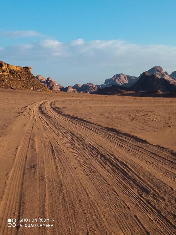 Wadi Rum Stargazing Camp Ngoại thất bức ảnh