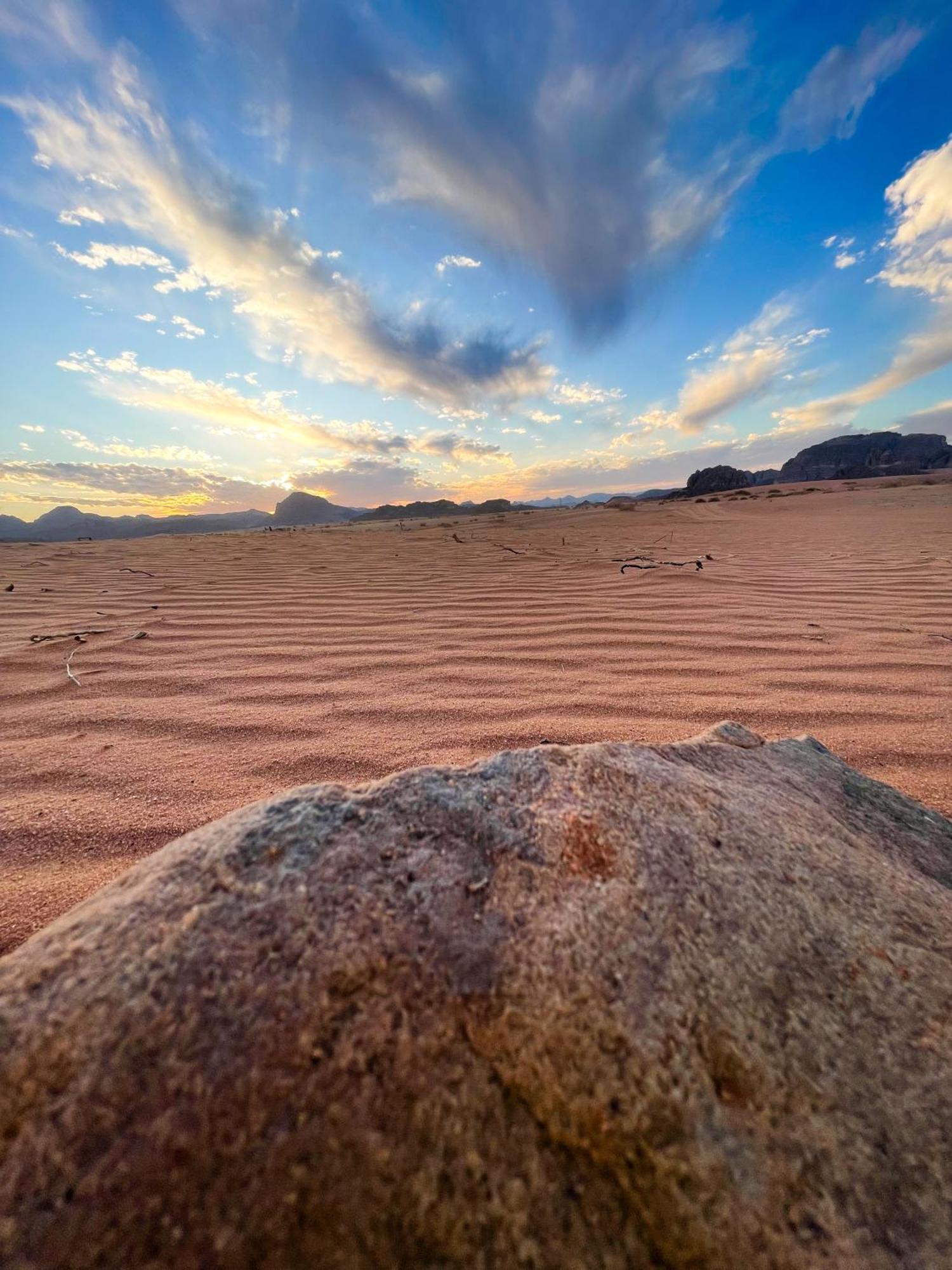 Wadi Rum Stargazing Camp Ngoại thất bức ảnh